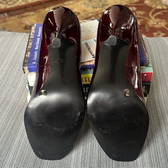 BCBG Generation Ariel Pumps Ruby Red Patent Peep Toe Heels - Picture 5 of 8